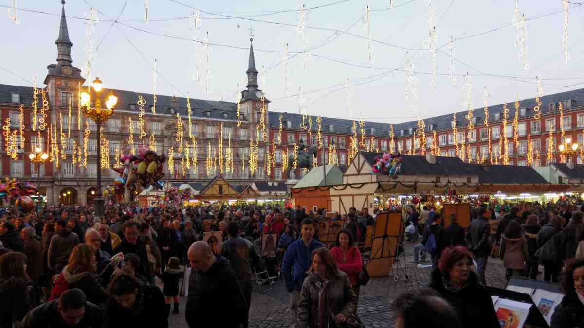 Mercados de Natal em 2022 na Espanha, incluindo Madrid, Barcelona e Sevilha