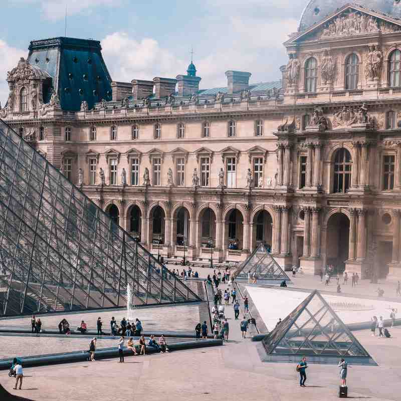 History of the Louvre Museum in Paris